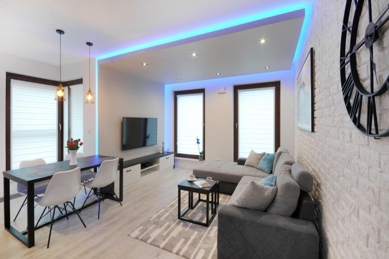 P&O Serviced Apartments Solec Varsavia Esterno foto