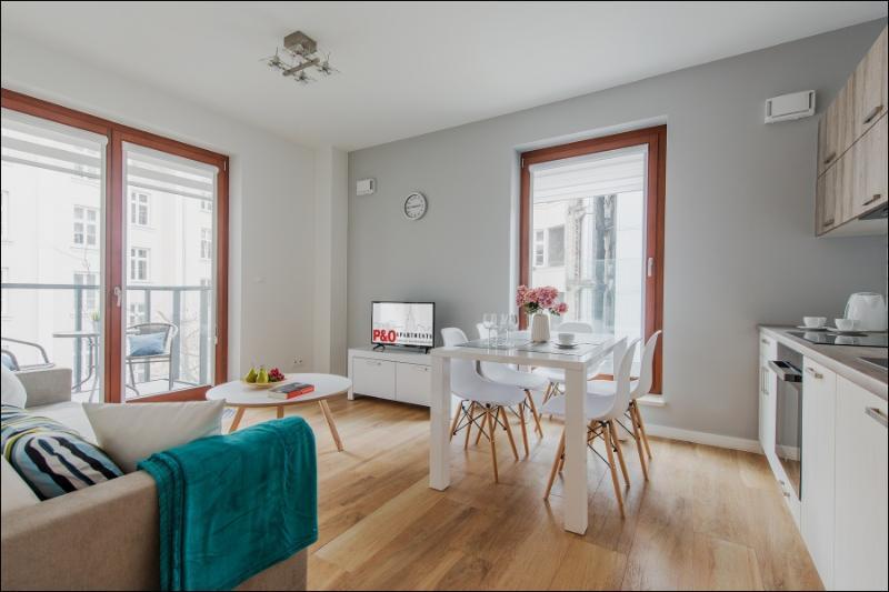 P&O Serviced Apartments Solec Varsavia Esterno foto